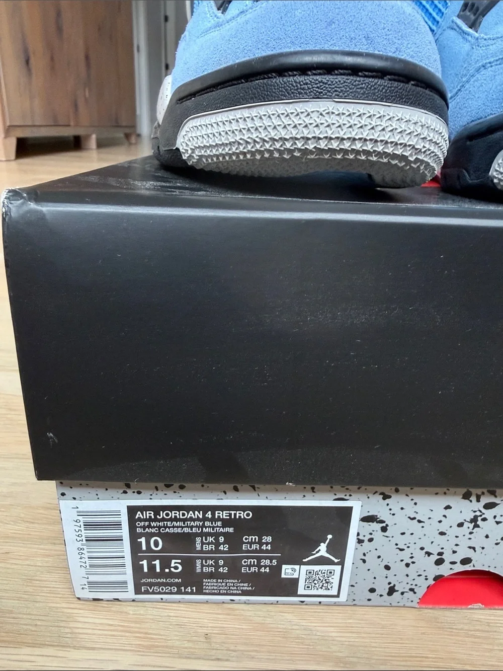 Retro Jordan 4s University Blue